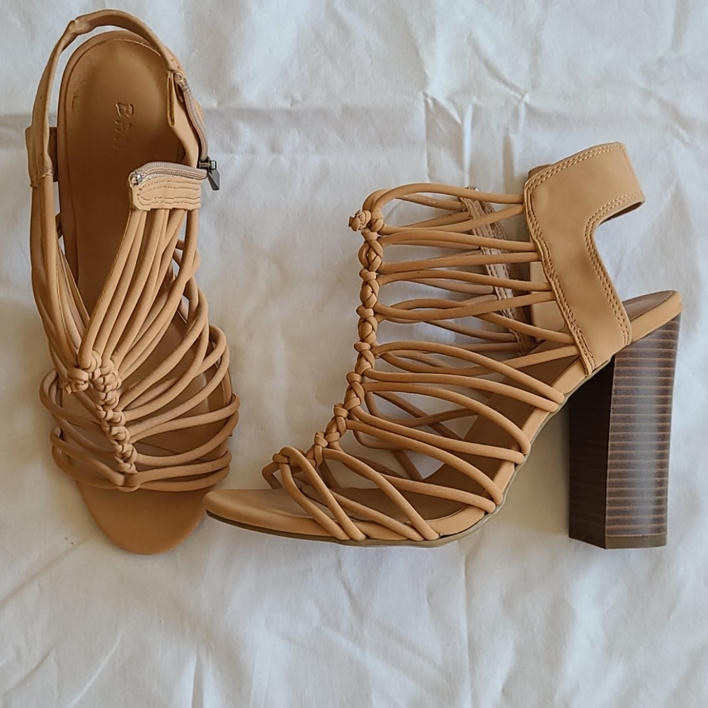 Women's strappy heel
